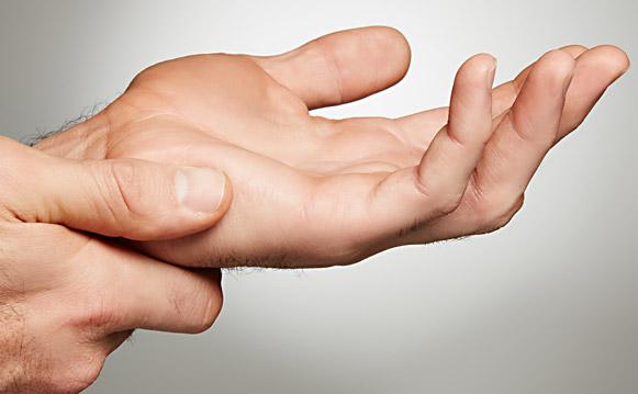 Травмы кисти и пальцев. Какие травмы кисти и пальцев существуют и как их лечить?